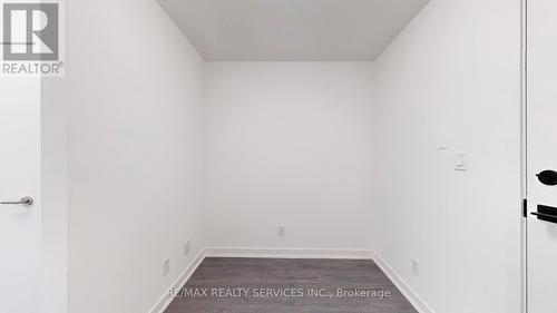 1801B - 292 Verdale Crossing, Markham, ON - Indoor Photo Showing Other Room