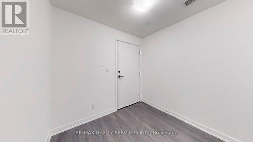 1801B - 292 Verdale Crossing, Markham, ON - Indoor Photo Showing Other Room