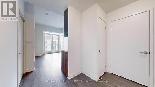 1801B - 292 Verdale Crossing, Markham, ON - Indoor Photo Showing Other Room