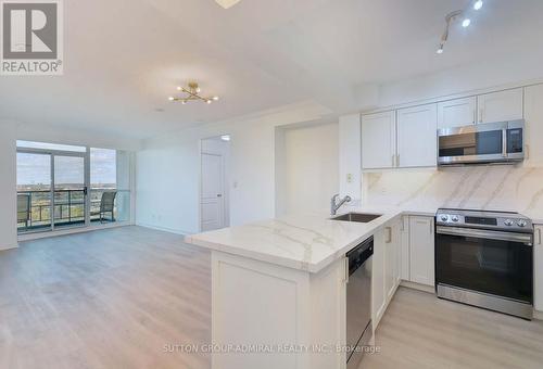 1205 - 100 Promenade Circle, Vaughan, ON - Indoor Photo Showing Kitchen