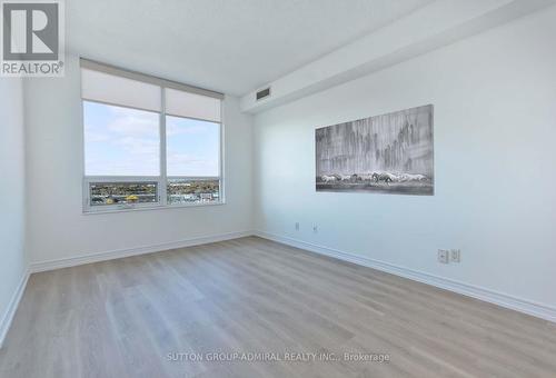 1205 - 100 Promenade Circle, Vaughan, ON - Indoor