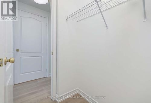 1205 - 100 Promenade Circle, Vaughan, ON - Indoor