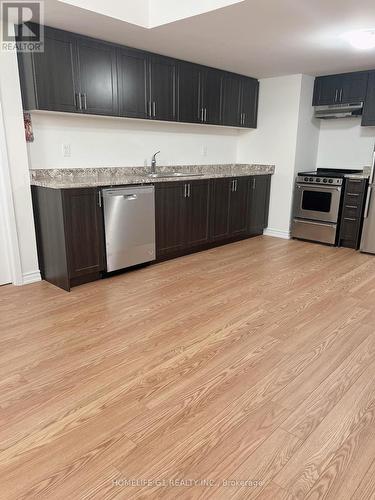 44 Bannister Lower Road, Barrie, ON - Indoor Photo Showing Kitchen