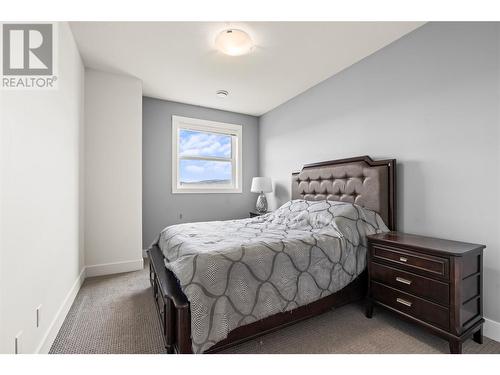 900 Mt Ida Drive Unit# 32, Vernon, BC - Indoor Photo Showing Bedroom