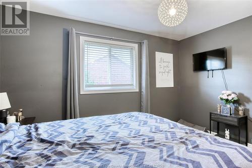 37 Creekview Boulevard, Kingsville, ON - Indoor Photo Showing Bedroom