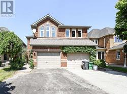 6037 CLOVER RIDGE CRESCENT  Mississauga, ON L5N 7B4