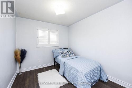 6037 Clover Ridge Crescent, Mississauga, ON - Indoor Photo Showing Bedroom