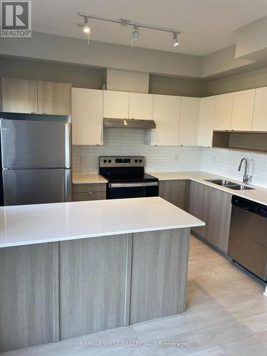 88 - 1121 Cooke Boulevard W, Burlington, ON - Indoor Photo Showing Kitchen With Double Sink