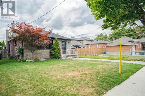 14 Ramsbury Road, Toronto, ON - Outdoor