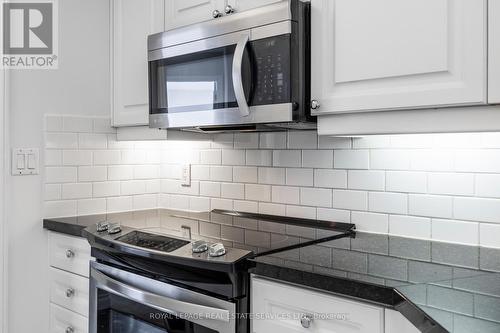 1605 - 1 Palace Pier Court, Toronto, ON - Indoor Photo Showing Kitchen With Upgraded Kitchen