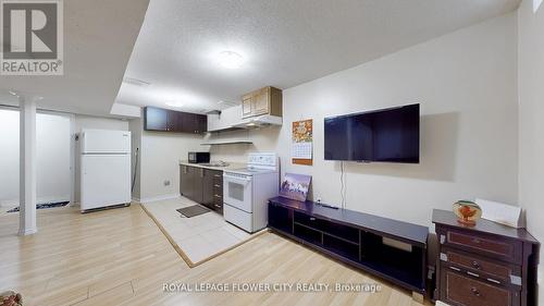 151 Clover Bloom Road, Brampton, ON - Indoor Photo Showing Kitchen