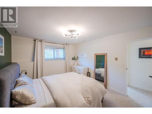 1 - 11318 Jubilee Road, Penticton, BC - Indoor Photo Showing Bedroom