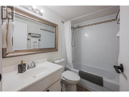 1 - 11318 Jubilee Road, Penticton, BC - Indoor Photo Showing Bathroom