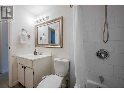 1 - 11318 Jubilee Road, Penticton, BC - Indoor Photo Showing Bathroom