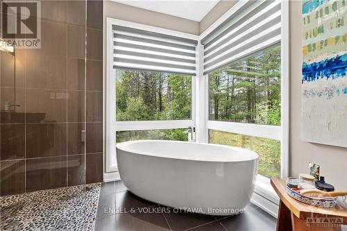 108 Edith Margaret Place, Ottawa, ON - Indoor Photo Showing Bathroom