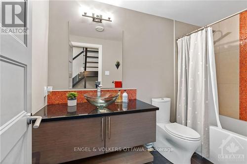 108 Edith Margaret Place, Ottawa, ON - Indoor Photo Showing Bathroom