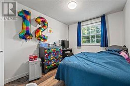 995 Elgin Street N, Cambridge, ON - Indoor Photo Showing Bedroom