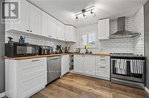 995 Elgin Street N, Cambridge, ON - Indoor Photo Showing Kitchen