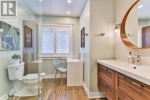 3089 Ferguson Drive, Burlington, ON - Indoor Photo Showing Bathroom