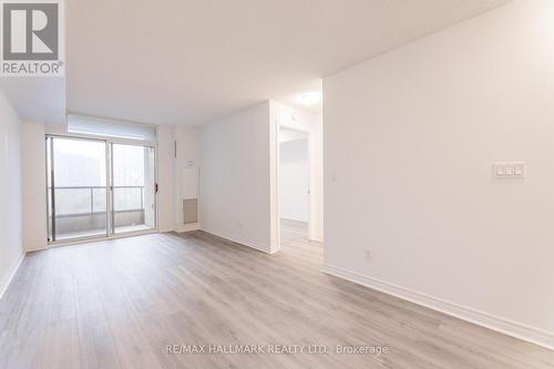 827 - 3888 Duke Of York Boulevard, Mississauga, ON - Indoor Photo Showing Other Room