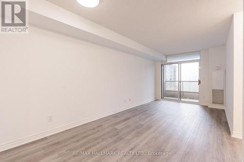 827 - 3888 Duke Of York Boulevard, Mississauga, ON - Indoor Photo Showing Other Room