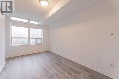 827 - 3888 Duke Of York Boulevard, Mississauga, ON - Indoor Photo Showing Other Room