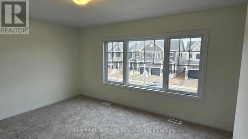 23 Masters Street N, Welland, ON - Indoor Photo Showing Other Room