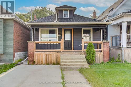 148 Crosthwaite Avenue N, Hamilton, ON - Outdoor With Facade