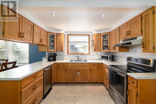 6 Iroquois Avenue, Brighton, ON - Indoor Photo Showing Kitchen With Double Sink