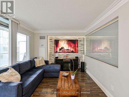 W306 - 565 Wilson Avenue, Toronto, ON - Indoor Photo Showing Living Room