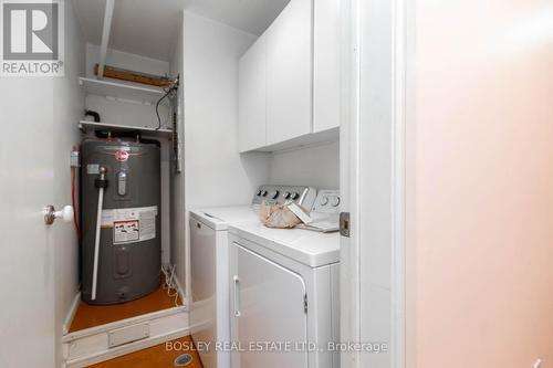 415 Wellesley Street E, Toronto, ON - Indoor Photo Showing Laundry Room