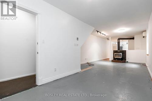 415 Wellesley Street E, Toronto, ON - Indoor Photo Showing Other Room