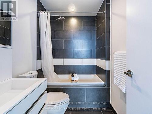 5102 - 197 Yonge Street, Toronto, ON - Indoor Photo Showing Bathroom