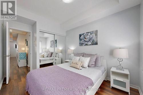 266 - 19 Coneflower Crescent, Toronto, ON - Indoor Photo Showing Bedroom