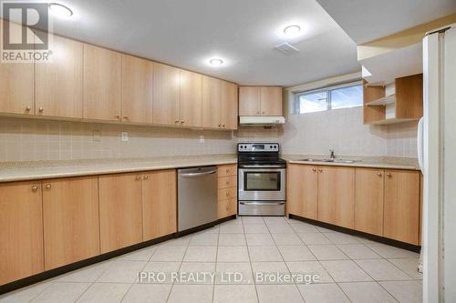 5 - 530 Driftcurrent Drive, Mississauga, ON - Indoor Photo Showing Kitchen With Double Sink