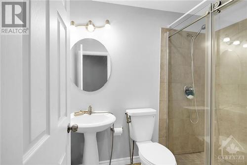 158 Lamplighters Drive, Ottawa, ON - Indoor Photo Showing Bathroom