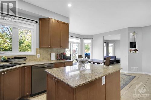 158 Lamplighters Drive, Ottawa, ON - Indoor Photo Showing Kitchen