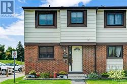 15 FOXHILL WAY UNIT#A  Ottawa, ON K2J 1P3