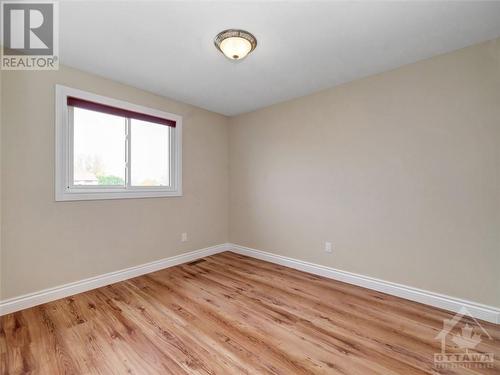 15 Foxhill Way Unit#A, Ottawa, ON - Indoor Photo Showing Other Room