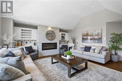 8 Orr Crescent, Hamilton, ON - Indoor Photo Showing Living Room With Fireplace