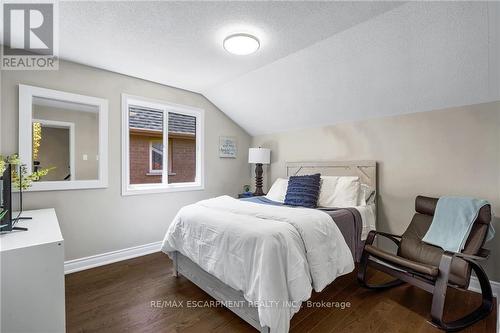 8 Orr Crescent, Hamilton, ON - Indoor Photo Showing Bedroom