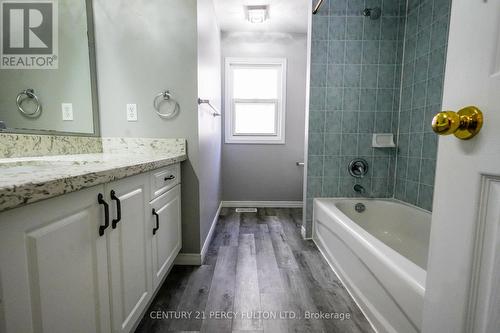 784 Laurelwood Drive, Kitchener, ON - Indoor Photo Showing Bathroom