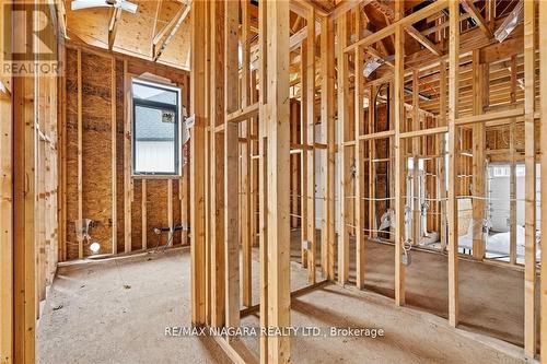 62 Bergenstein Crescent, Pelham, ON - Indoor Photo Showing Other Room