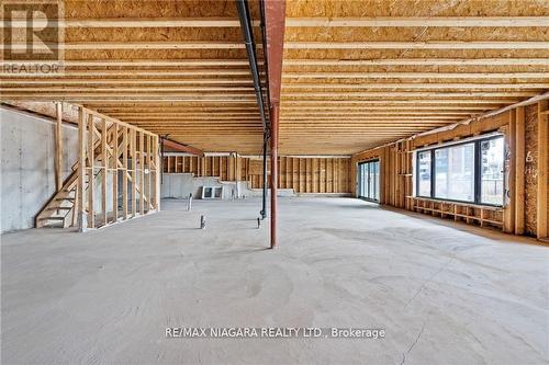 62 Bergenstein Crescent, Pelham, ON - Indoor Photo Showing Other Room