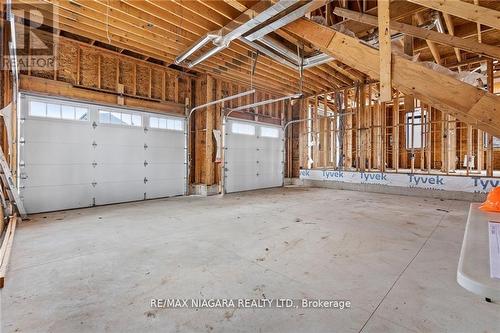 62 Bergenstein Crescent, Pelham, ON - Indoor Photo Showing Garage