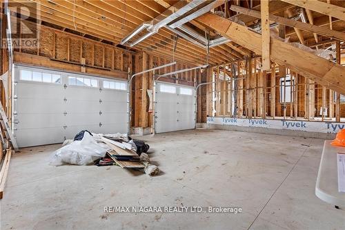 62 Bergenstein Crescent, Pelham, ON - Indoor Photo Showing Garage