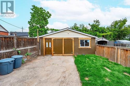 73 Albany Avenue, Hamilton, ON - Outdoor