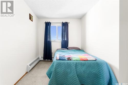 214 67 Wood Lily Drive, Moose Jaw, SK - Indoor Photo Showing Bedroom