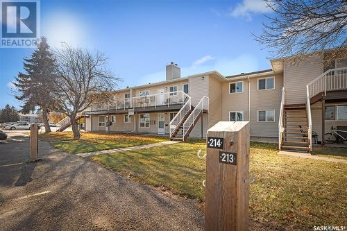 214 67 Wood Lily Drive, Moose Jaw, SK - Outdoor