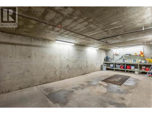 338 Nicola Street Unit# 305, Kamloops, BC - Indoor Photo Showing Garage